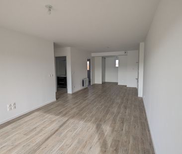 Location Appartement 3 pièces 55m² DOMPIERRE SUR MER 17139 - Photo 1