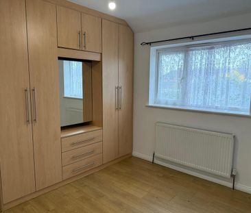 3 bedroom semi-detached house to rent - Photo 6