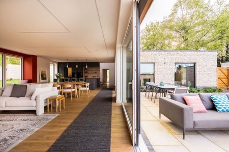 5 bedroom detached house to rent - Photo 2