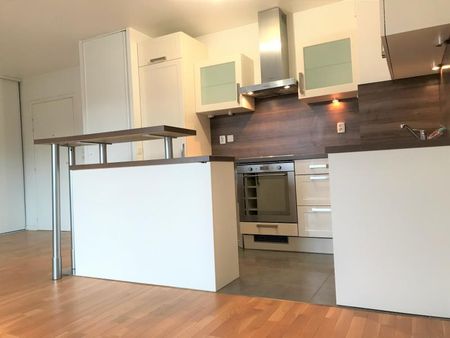 Location Appartement 3 pièces 58m² - Photo 3