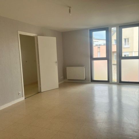 Location Appartement 3 pièces 71 m² La Châtre - Photo 1