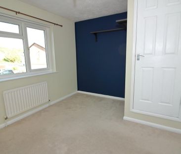 2 bedroom end of terrace house to rent - Photo 6