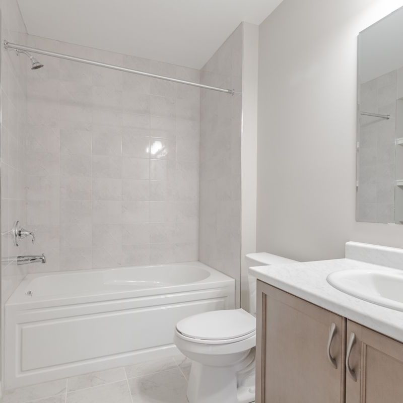 For Lease - 125 Toucan Trail, Oakville, Ontario - Photo 1