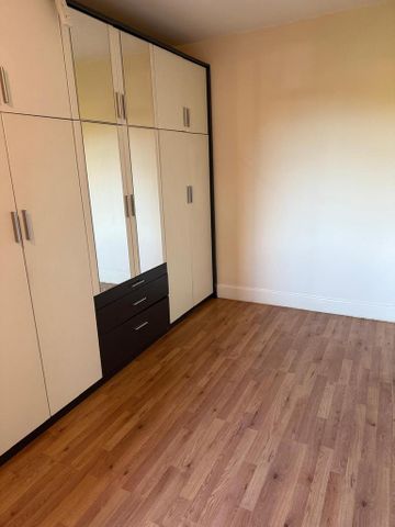 3 bedroom apartment to rent - Photo 3