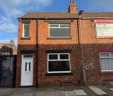 Fully Refurbished End Terrace House in Hartlepool - Photo 3