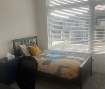 For Lease - 1543 Rose way N/A, Milton, Ontario - Photo 4