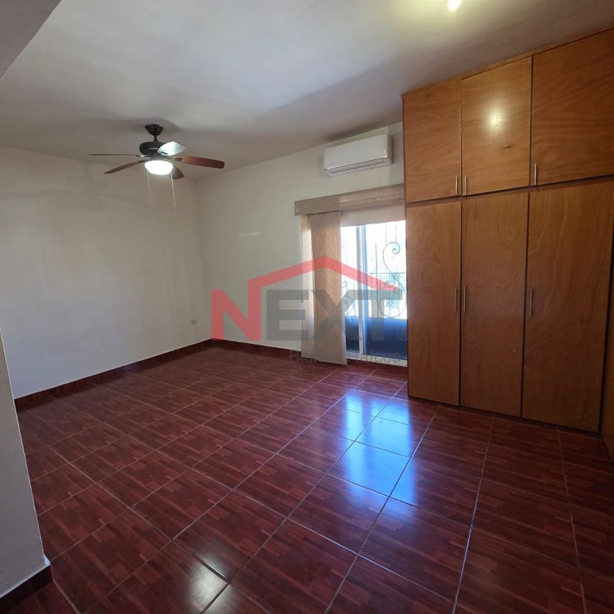 CASA EN RENTA EN PUERTA REAL RESIDENCIAL - Photo 1