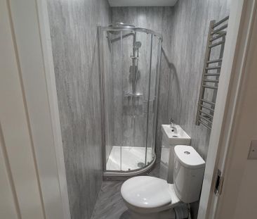 Studio to rent - Photo 3