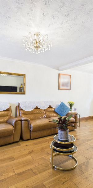 Treesmill Drive, Berkshire Treesmill Drive, Berkshire - Photo 1