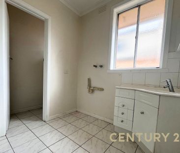 Neat Unit in Top Location - Photo 4