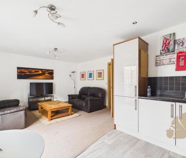 2 bedroom apartment to rent - Photo 3