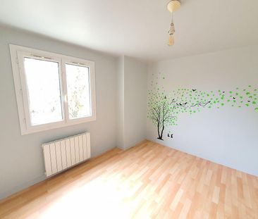 Location Appartement 3 pièces 73m² CHALAMONT 01320 - Photo 4