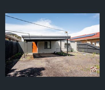 OPPOSITE PARKLAND! - Photo 6