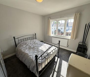 2 Bedroom Apartment To Let - Photo 4