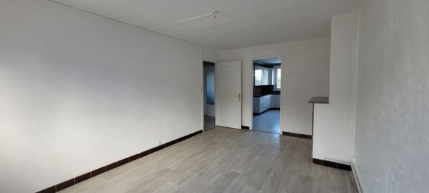 Location Appartement 3 pièces 72m² ST OMER 62500 - Photo 1
