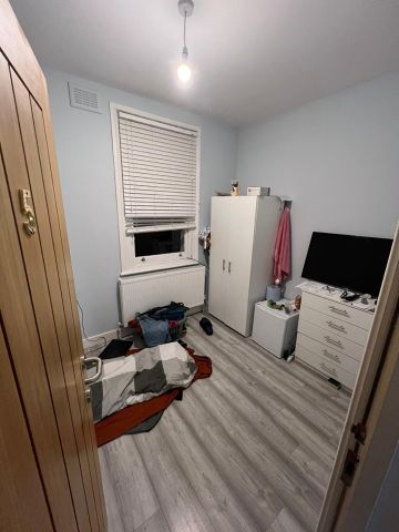 Room in a Shared House, Palmerston Road, N22 - Photo 3