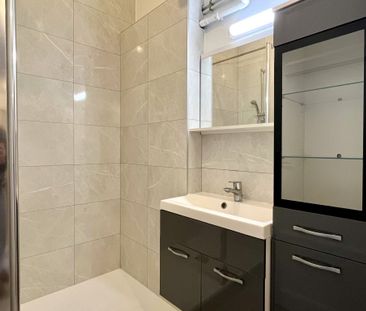 Location Appartement 2 pièces 56m² CHAMBERY 73000 - Photo 4