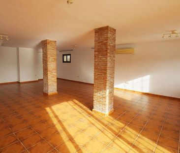 5 room luxury Villa for rent in Alhaurín de la Torre, Spain - Photo 5