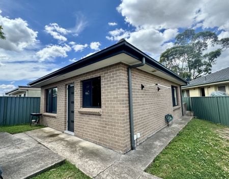 Modern Granny Flat - Photo 3