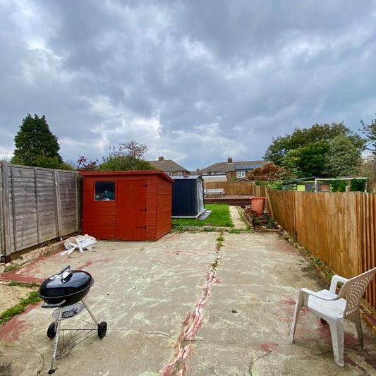 Godwin Road, Hove - Photo 1