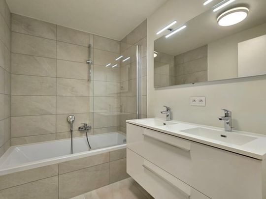 Appartement te huur - Foto 1