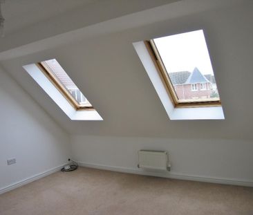 3 Bedroom Terraced House To Rent - Photo 6