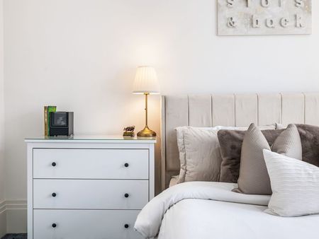 Ref: SM - Horsehill - Photo 4