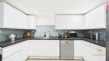 Carnarvon Road, South Woodford, London, E18 - Photo 5