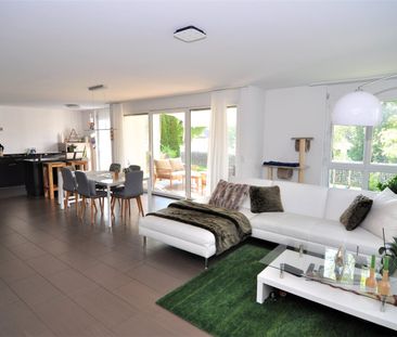 Helle 4.5-Zimmerwohnung mit Balkon und Garage in Oberuzwil - Photo 2