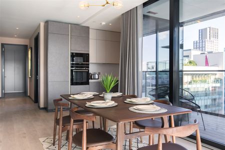Three bedroom apartment @ Opus, 6 Hanover Quay, Grand Canal Dk, Dublin 2 - Photo 2