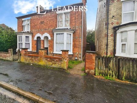 Colvile Road, Wisbech, PE13 - Photo 2