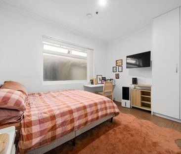 Furnished Studio Apartment in Prime Location - Photo 2