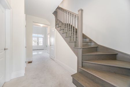 For Lease - 20 Foxsparrow Road, Brampton, Ontario - Photo 4