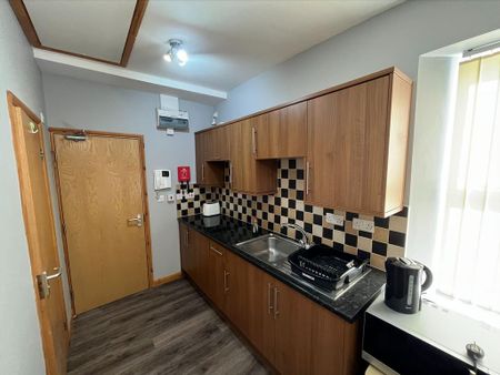 1 bedroom flat to rent - Photo 4