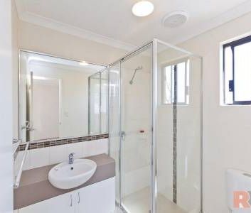 Modern 3 Bedroom Townhouse for Rent in Nollamara - Your Perfect Fam... - Photo 4