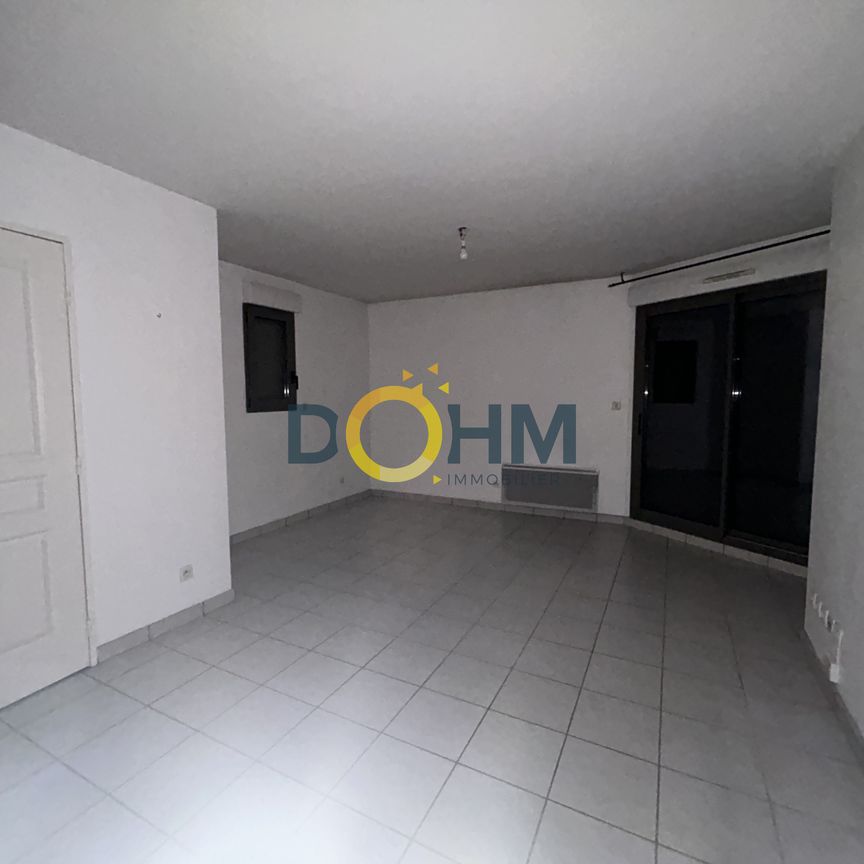 Exclusivité Place Hôtel de Ville Saint-Étienne / Appartement type F2 cuisine équipée balcon disponible de suit - Photo 1