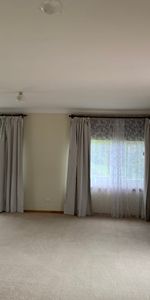 Family Friendly 4 Bedroom Home! - Photo 4