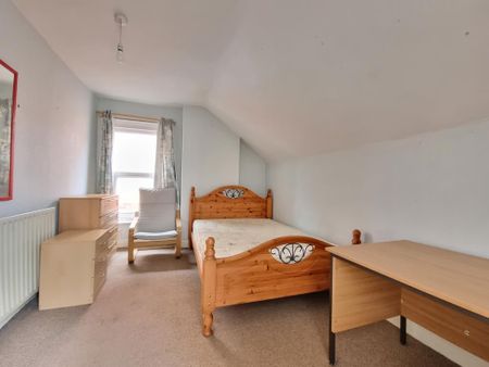 6 bedroom semi-detached house to rent - Photo 4