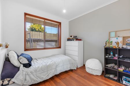 Comfortable and Convenient living in Craigmore! - Photo 3