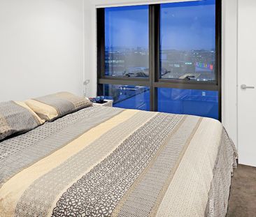 fully furnished 3 bedroom in the heart of the city - Photo 3