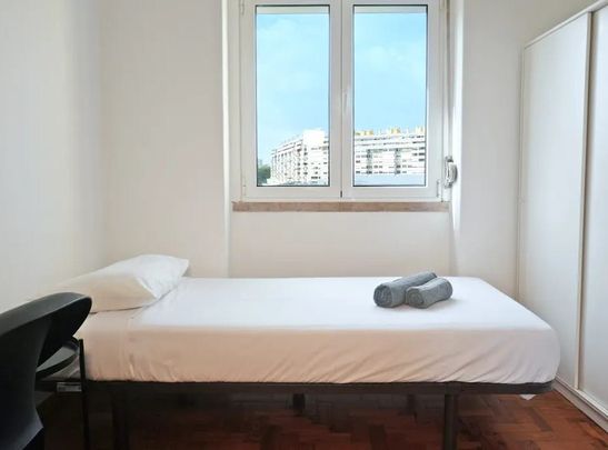 Alameda das Linhas de Torres, Lisbon, Lisbon 1750-140 - Photo 1