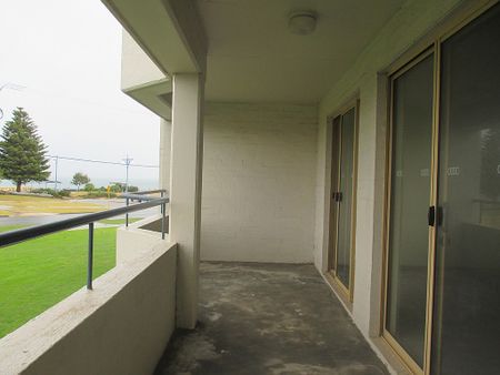 3X1 UNIT OPPOSITE WARNBRO BEACH!!! - Photo 5