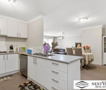 11 McDermott Rd, Kwinana Town Centre - Photo 1