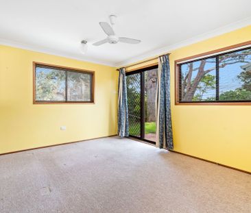 Beachside Living Awaits: 3-Bedroom Gem in the Heart of Long Jetty! - Photo 4