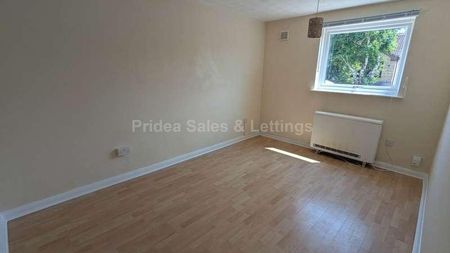 Malvern Close, North Hykeham. Lincoln, LN6 - Photo 5