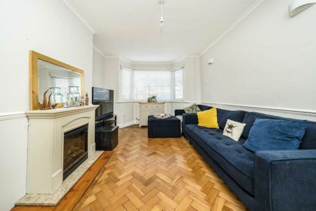 Ashridge Way, TW16, London - Photo 4