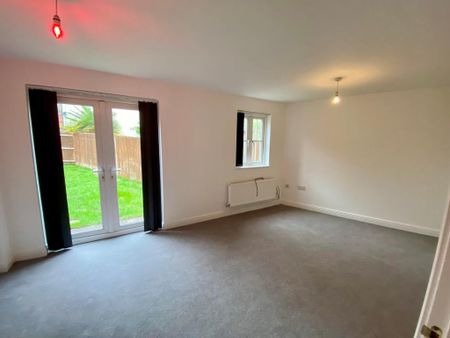 2 bedroom semi-detached house to rent - Photo 2