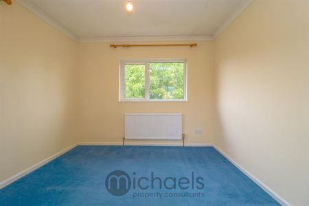 52 Rosabelle Avenue, Wivenhoe, CO7 9NZ - Photo 3