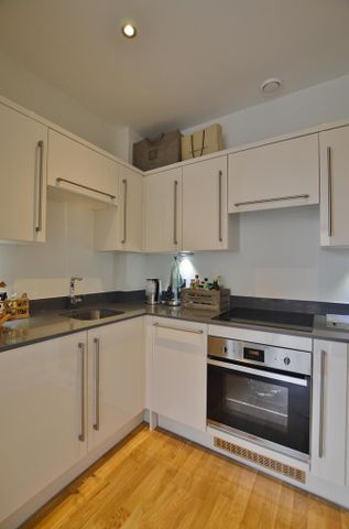 1 bedroom apartment to rent - Photo 4