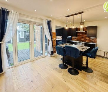 4 bedroom terraced house to rent - Photo 1